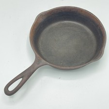 Wagner cast iron skillet No. 5 made in usa 8 in smooth flat bottom vtg