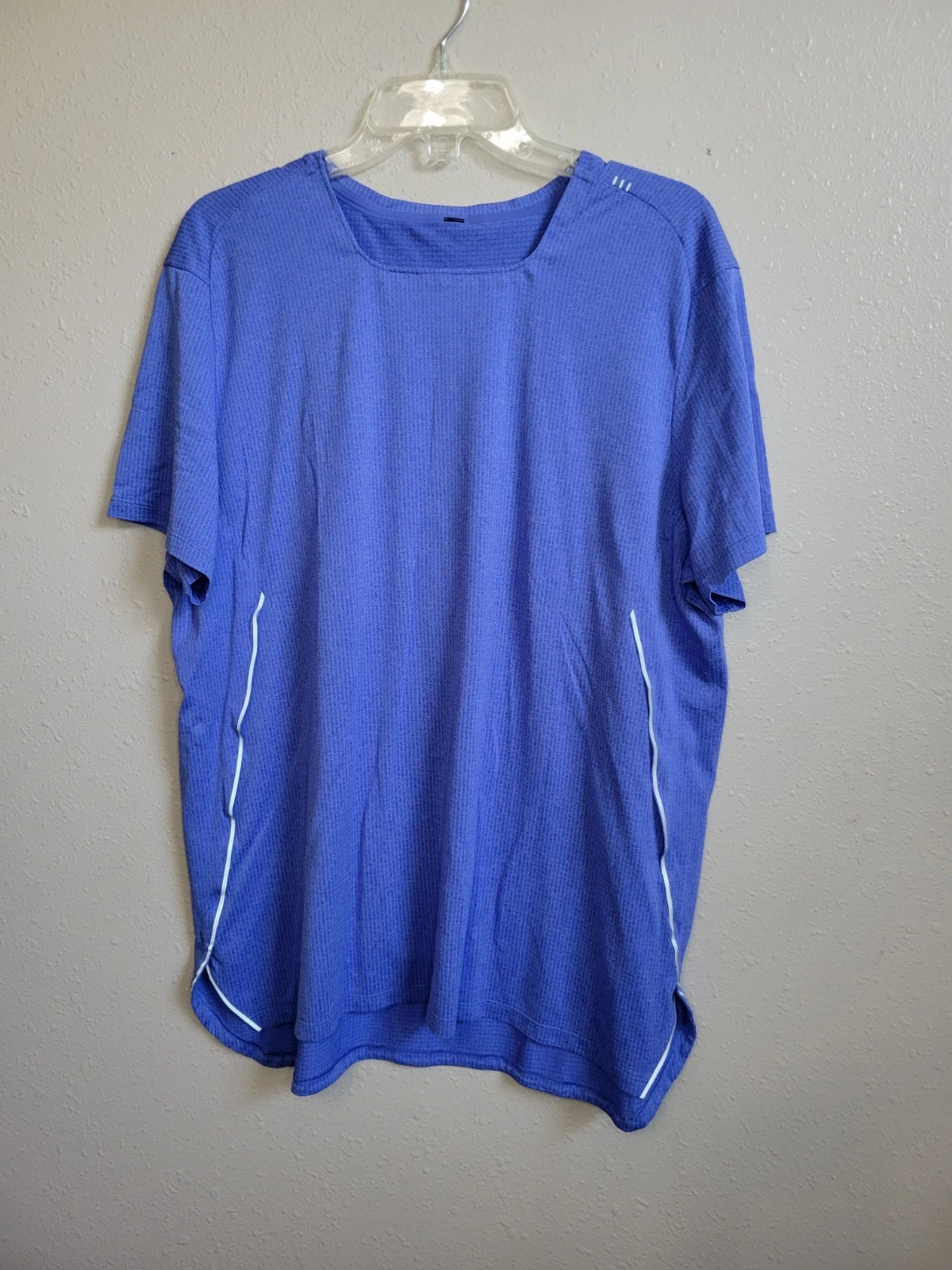 Lululemon Shirt Men's Blue Metal Vent Tech Reflective Ventilation Running XL