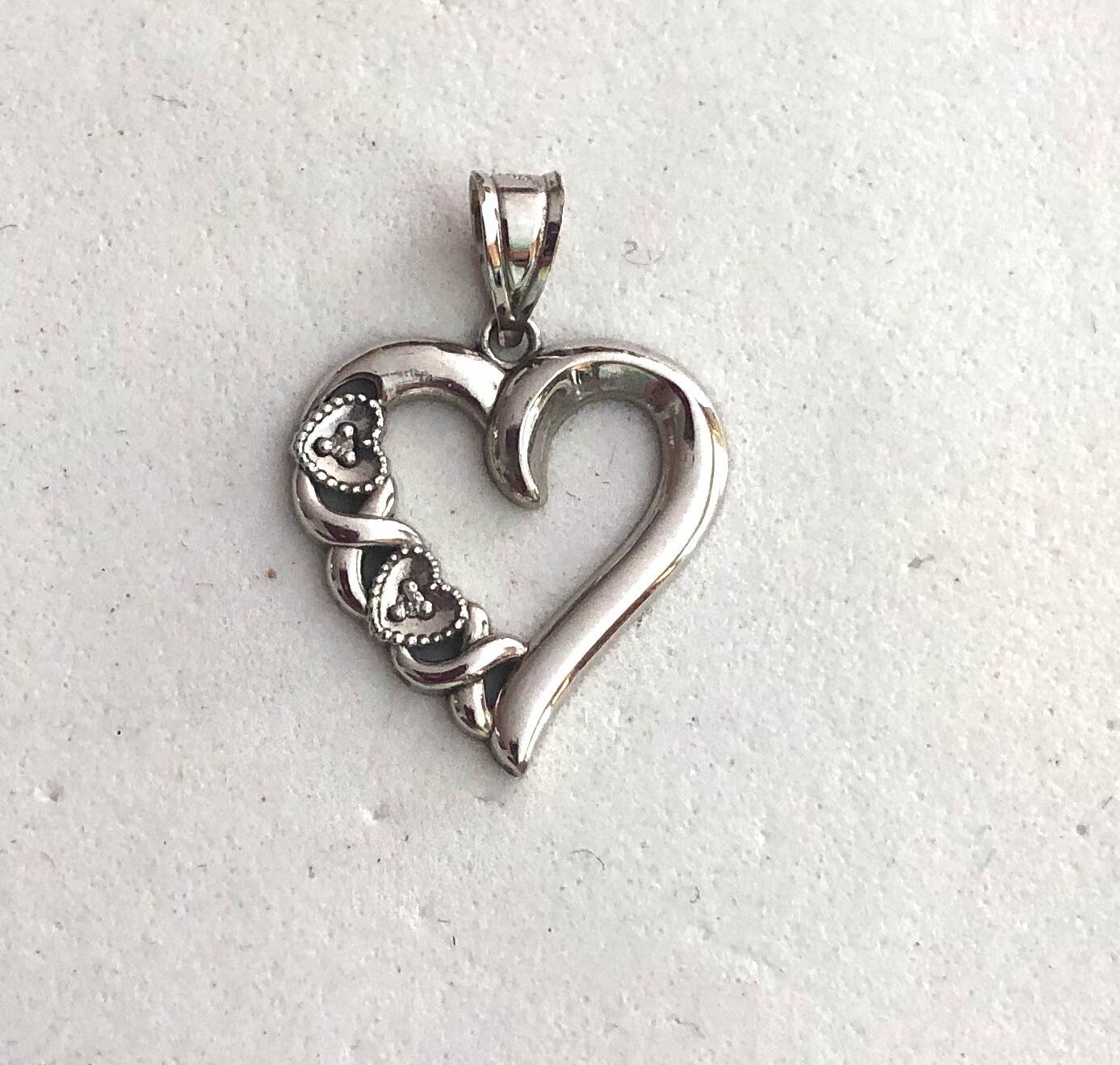 SOLID 10K WHITE GOLD MICHAEL ANTHONY DIAMOND HEAR… - image 1