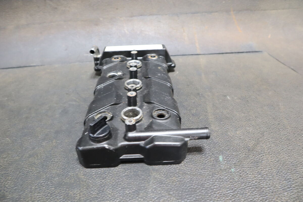 2021 YAMAHA VX1050FW ENGINE CYLINDER HEAD TOP COVER 6EY 2021 YAMAHA VX1050FW ENGINE CYLINDER HEAD TOP COVER 6EY