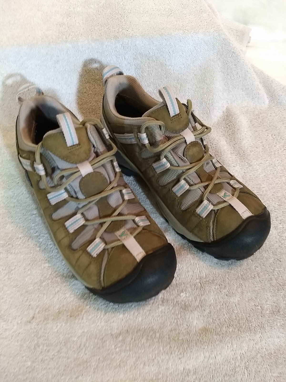 Scarpe da trekking impermeabili KEEN da donna marrone beige taglia: 10 #US28+9