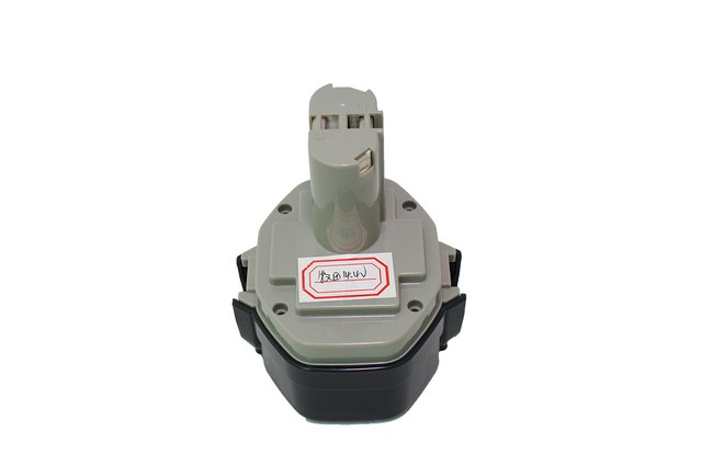 Makita 8280d аккумулятор