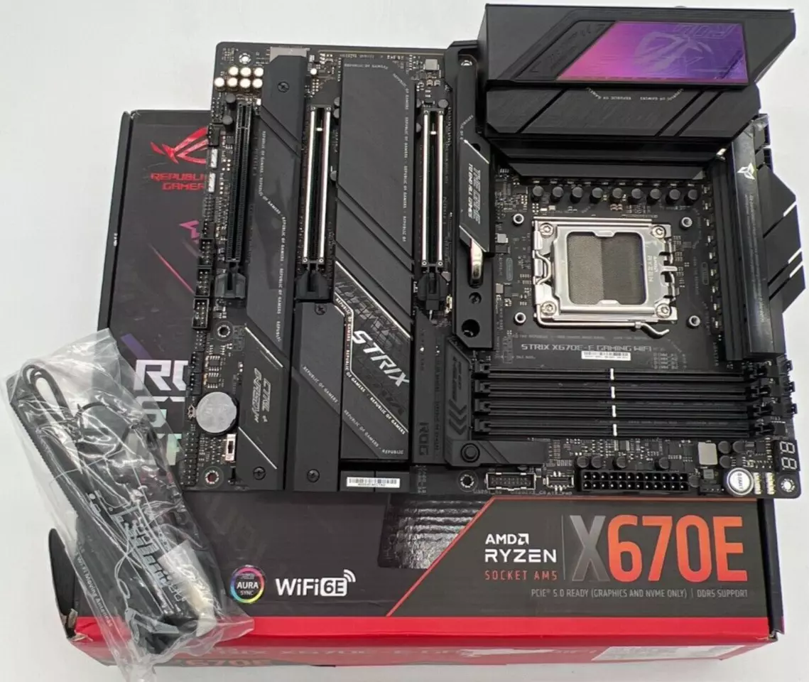 ASUS ROG STRIX X670E-E Gaming Wifi AMD AM5 ATX Motherboard