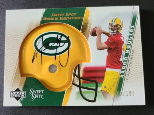 2005 UD Sweet Spot Rookie Signatures Gold Auto Mini Helmet Aaron Rodgers RC /100