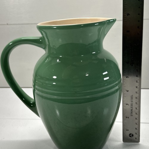 Le Creuset Stoneware Pitcher Ombre Green Ribbed Large 9" - Picture 7 of 7