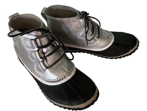 Sorel Women’s Out N About Silver & Black Rain Boots Size 7 - Picture 2 of 7