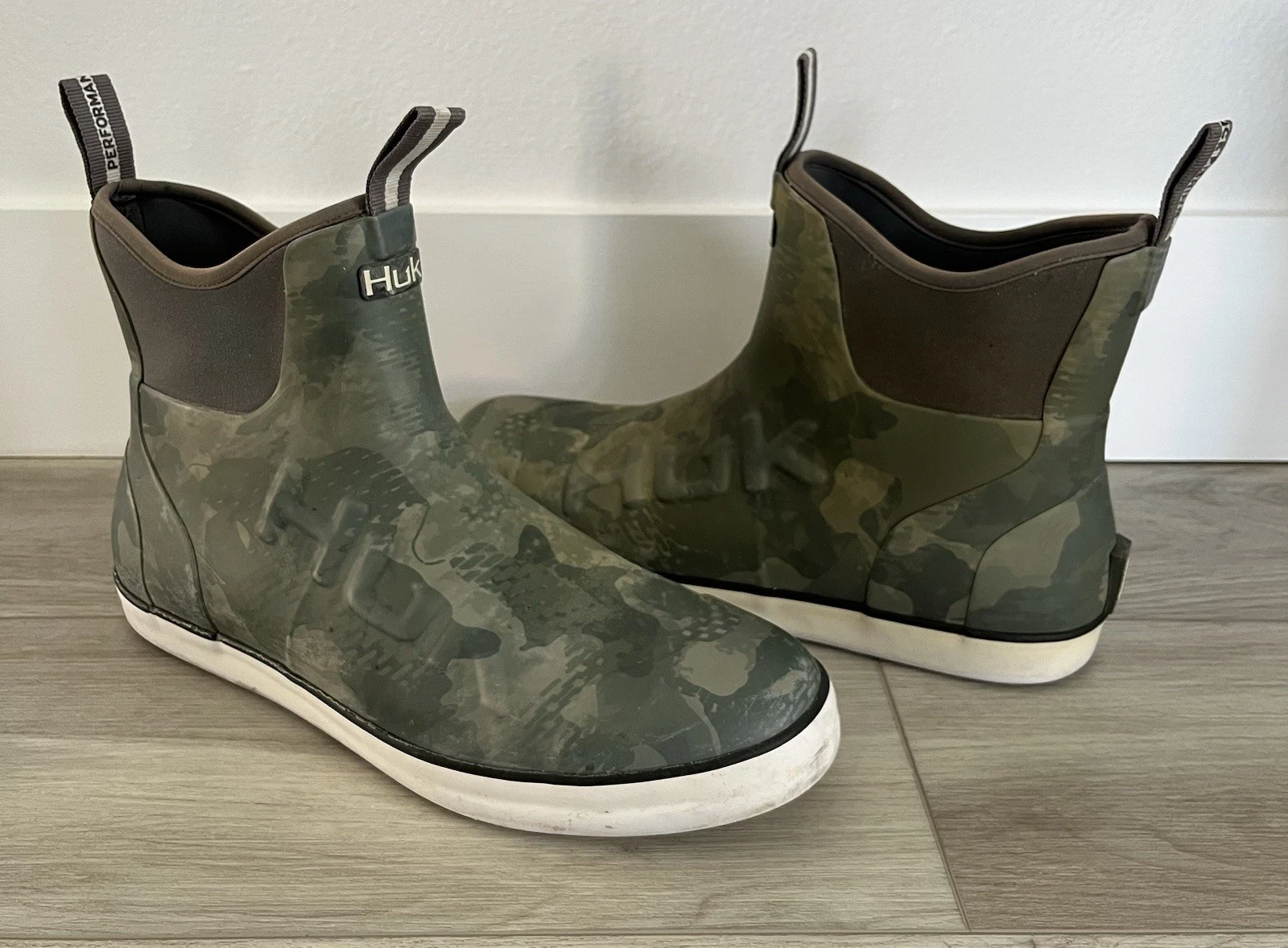 Huk Rogue Wave Rubber Fishing Boots Men’s Size 13
Opens in a new window or tab