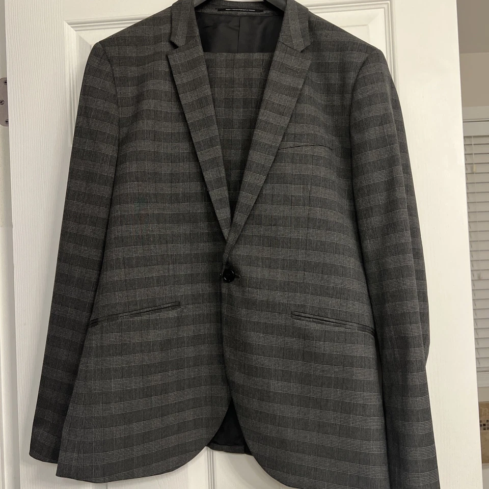 Traje de hombre 44R H&M gris a cuadros y negro de 2 piezas (usado) chaqueta de ajuste muscular Foto 4 de 4