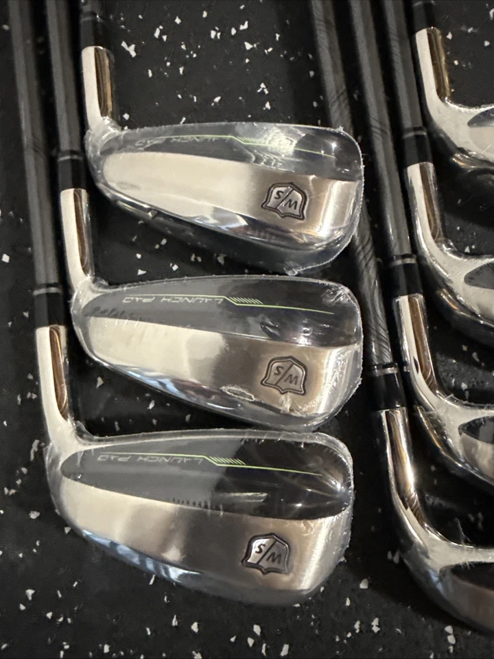NEW! Wilson Launch Pad 2 LP Iron Set 5-PW, GW Evenflow 65g Regular RH 7340 - Image 2 of 4