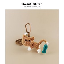 Handmade Crocheted "Looking Back Cat" Keychain Bag Charm for Backpacks Car Gift