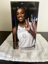 WNBA Las Vegas Aces Jackie Young Bobblehead,with Autographed Box.