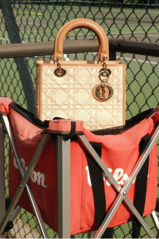 THURSDAY BAG LIVE