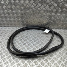 MERCEDES-BENZ A W176 T&uuml;rdichtungsgummi vorne links A2047271187 2013 32934976