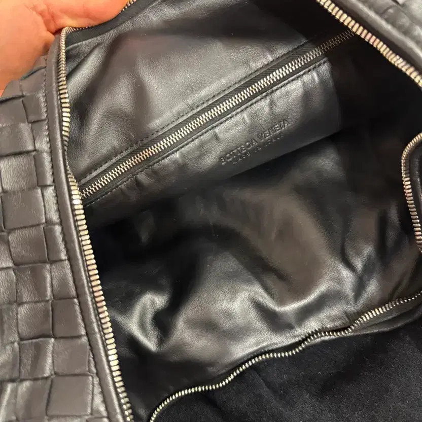 Bottega Veneta Hobo Bag - Black Leather, Large Size, Pre-Owned thumbnail 7