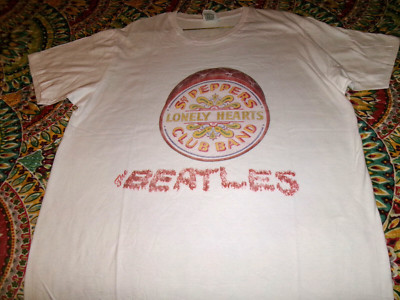 The Beatles 'sgt peppers lonely hearts band'_drum & logo official t-shirt L