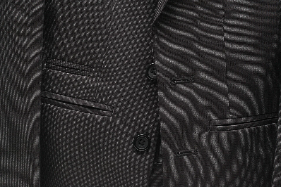 Varias tallas de trajes grises de 2 piezas para niños de Rocawear Foto 2 de 4