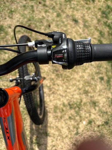 Giant XTC Mountain Bike (Orange) 24” - Picture 6 of 7