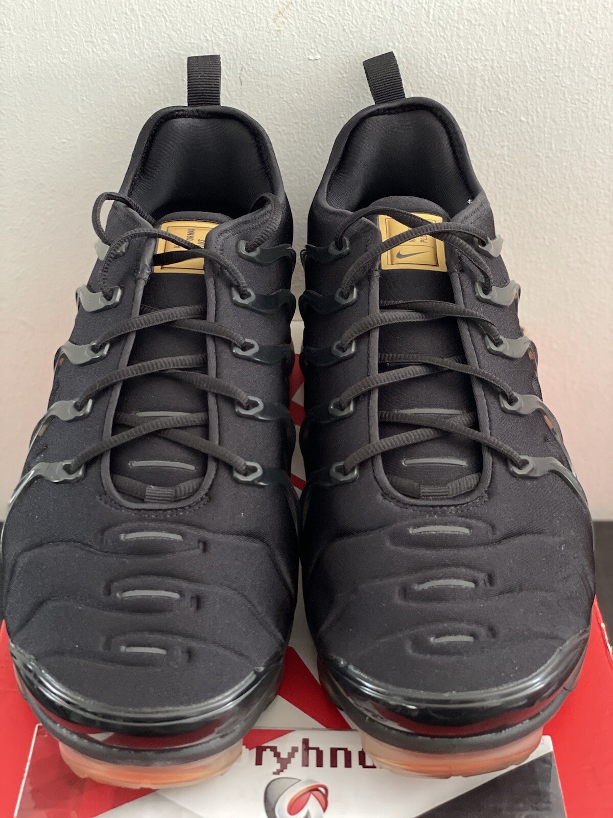 Nike Air VaporMax Plus Black Gold 