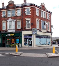 Photo 6x4 Subway and Mother Earth in Exmouth town centre Subway at 4 Stra c2017