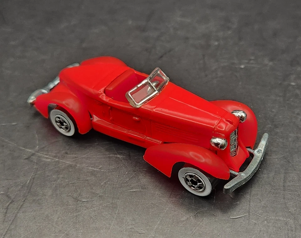 Hot Wheels '35 Classic Cord Auburn 852 1978 cola de barco Speedster rojo Malasia... Foto 2 de 4