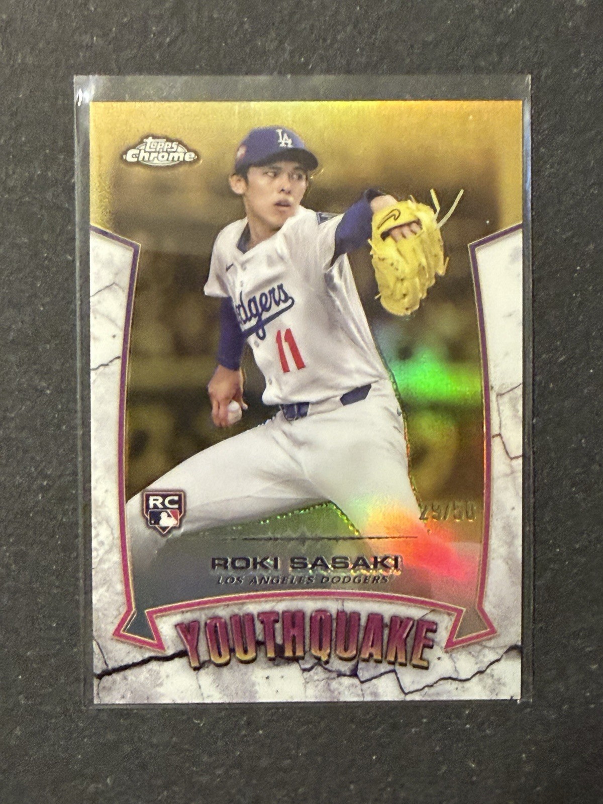 2025 Topps Chrome - Youthquake Roki Sasaki #YQ-10 Gold Refractor /50 (RC)
