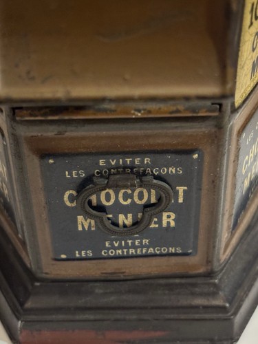 ANTIQUE FRENCH CHOCOLATE CANDY DISPENSER BANK CHOCOLAT MENIER TIN LITHO EX RARE - Picture 12 of 14