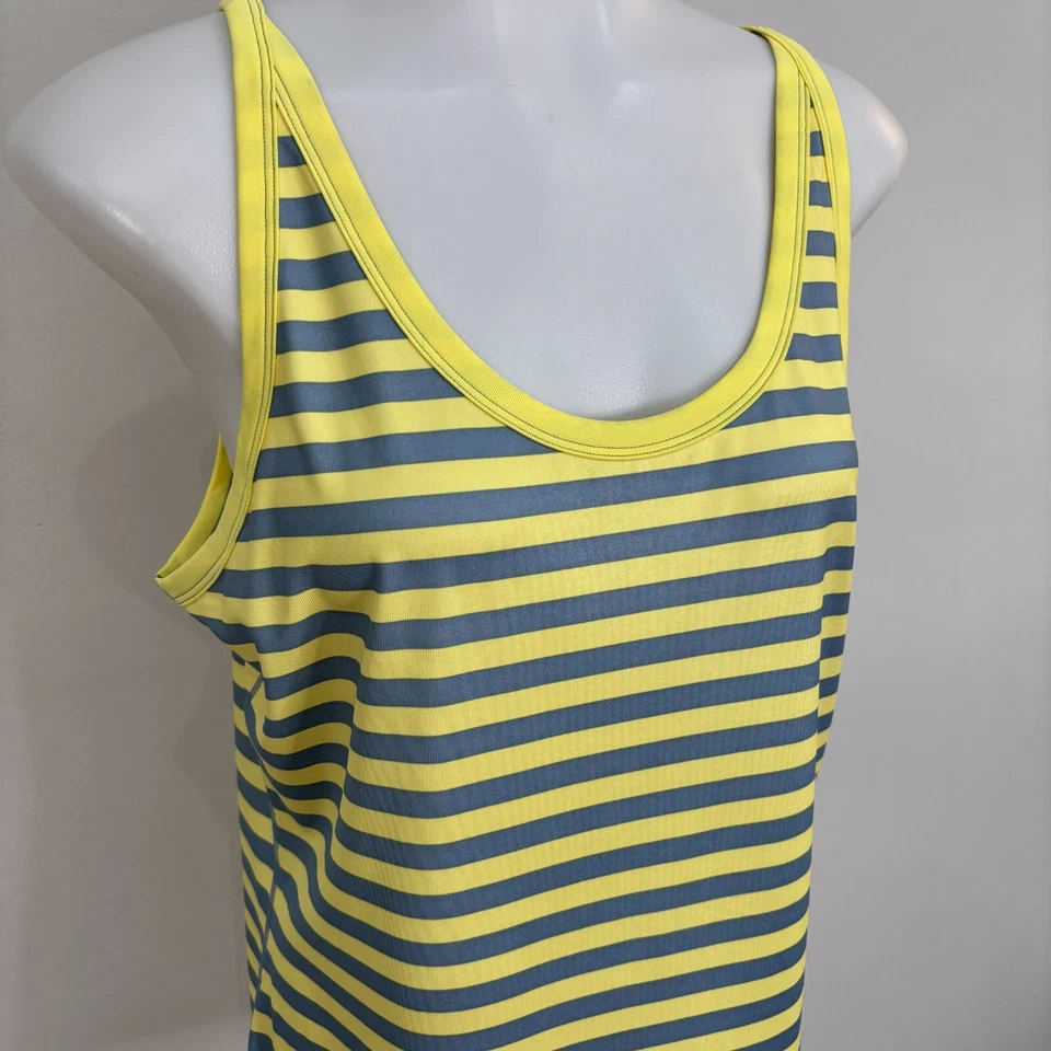 Camiseta sin mangas Patagonia mediana amarilla gris a rayas atlética Capilene1 peso seda Foto 2 de 4
