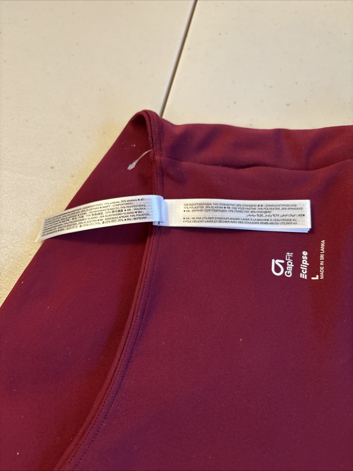 Gap Fit Eclipse Burgundy Size Large - image 7