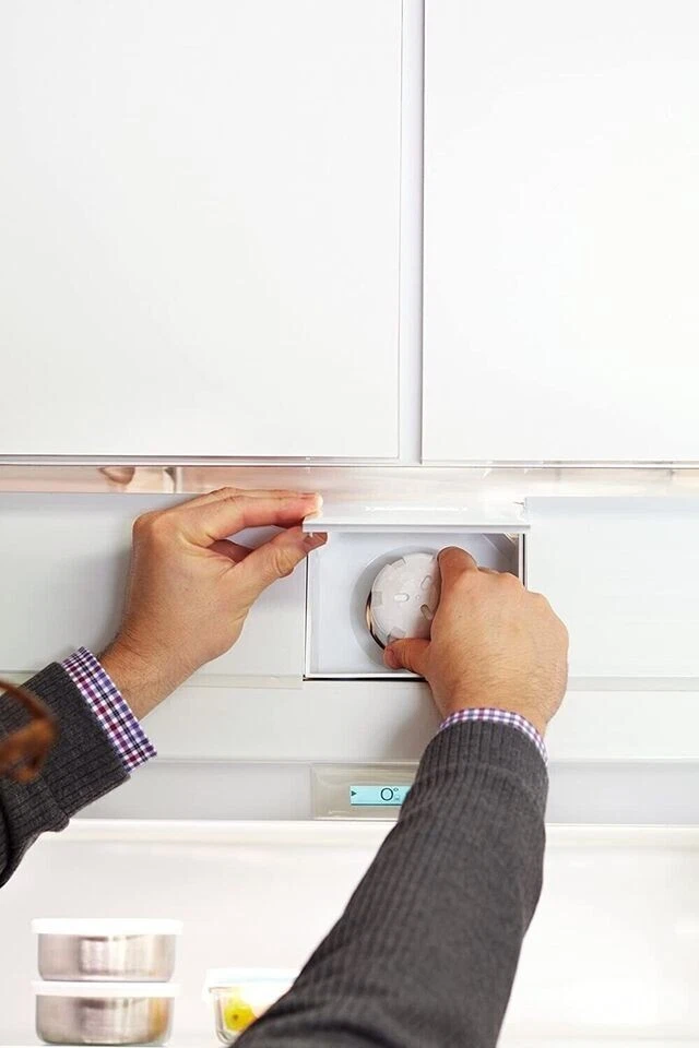 Sub-Zero 4204490 Refrigerator Water Filter  3 Pack - Image 4 of 4