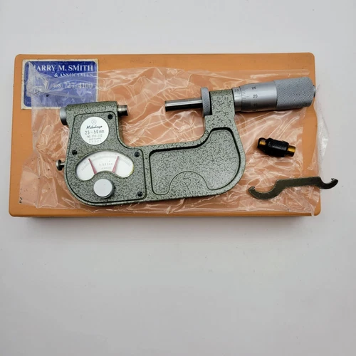 Mitutoyo Micrometer Jeweled 510-102 25-50mm 0.001mm Metric in Original Case