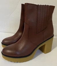 Sun + Stone Women's Lennii Gum Lug Sole Boot Block Heel Mahogny Size 11M