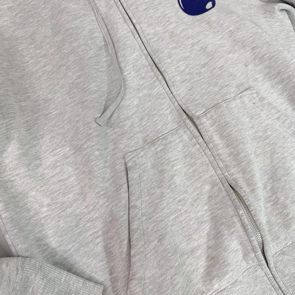 Moletom com capuz masculino vintage Y2K The Hundreds XL cinza zíper completo logotipo bomba streetwear - Imagem 3 de 4