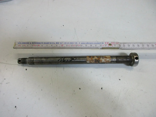 O1. Yamaha XS 400 2A2 Steckachse hinten Achse Hinterrad 17 mm Felge wheel