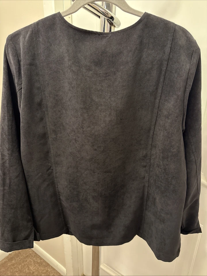 Blazer Christopher Banks con Cremallera Talla L Para Mujer Negro Manga Larga Usado en Excelente Condición Carrera Foto 4 de 4