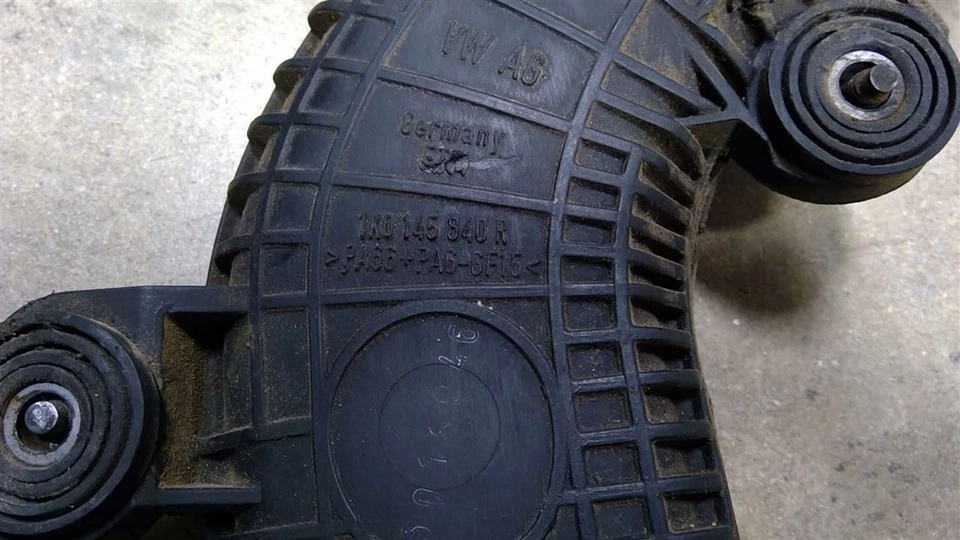 2013 13 VW Golf GTI Htbk 2 Dr Turbo Supercharger Pipe 1K0145840R112351 - Image 2 of 4