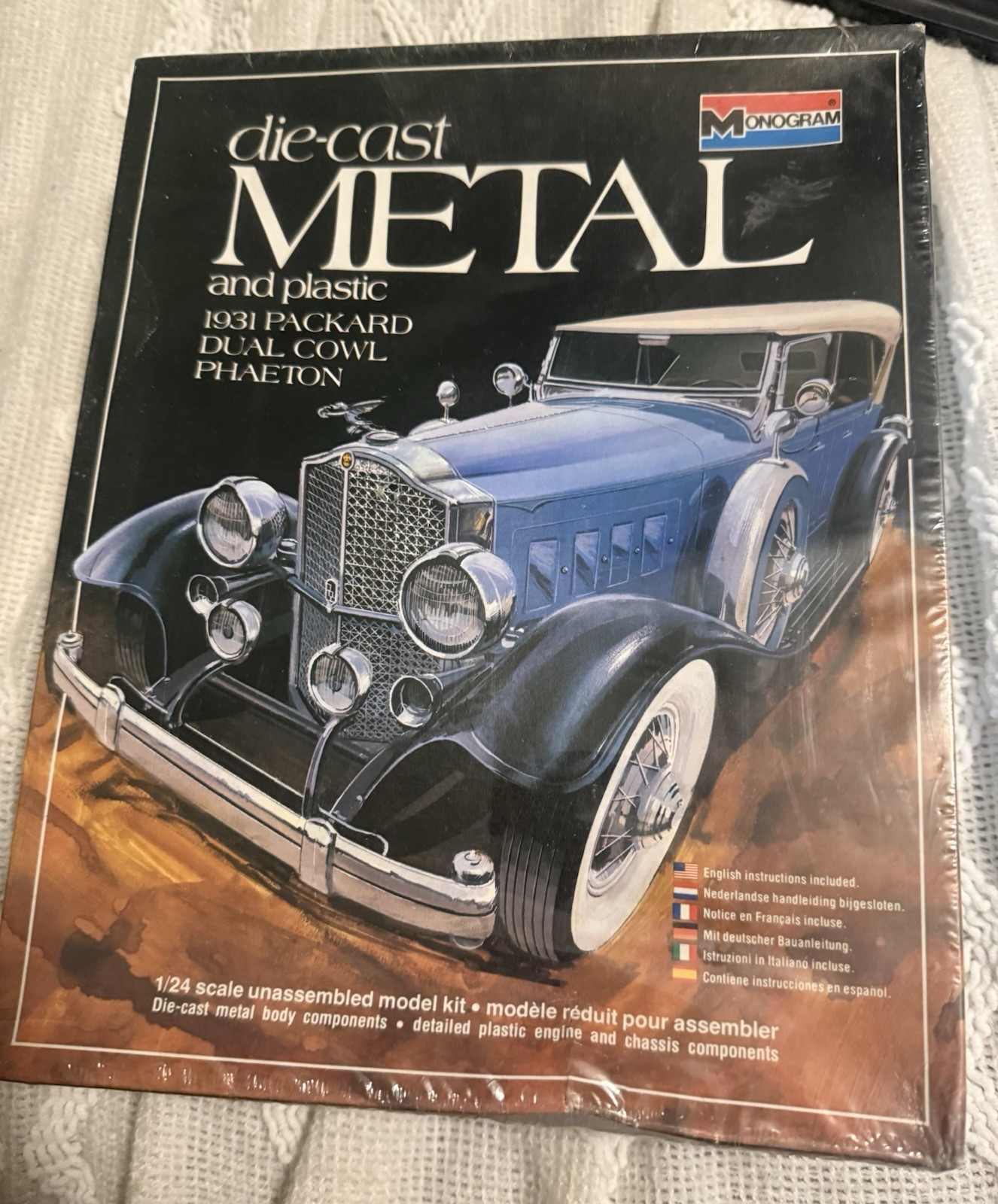 Monogram 1931 Dual Cowl Phaeton Diecast Metal 124 Scale Model Car Kit