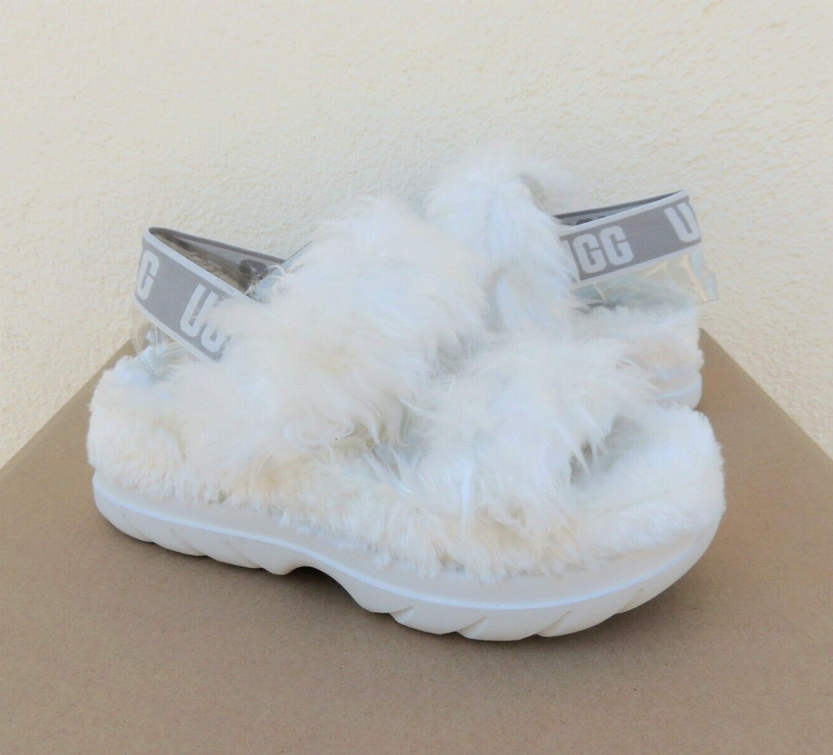 UGG WHITE FLUFF SUGAR FAUX FUR SLIPPER SLIDE SANDALS, WOMEN  display picture 1
