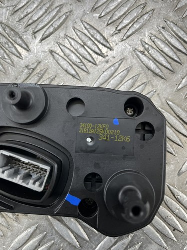 Suzuki GSXR 125 2023 speedo 1183 miles 2017 - 2023 - Picture 5 of 7