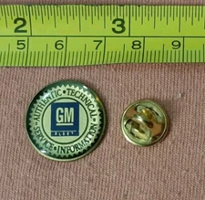 GM Fleet General Motors Authentic Technical Service Information jacket lapel pin