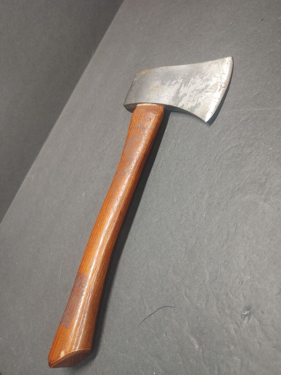 Vintage Craftsman Hatchet Axe, 48101-1 1/4 Lb. -M Made In Vintage Craftsman Hatchet Axe, 48101-1 1/4 Lb. -M Made In