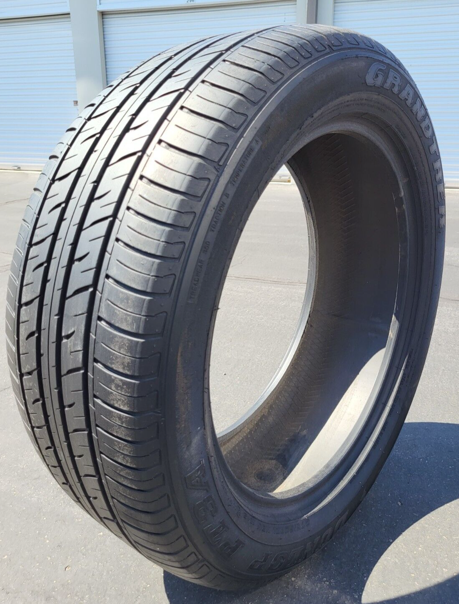 Dunlop PT3A Grandtrek 275/50R21 113V Tire XL All-Season Tire