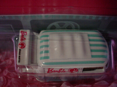 Hot Wheels 1:64 Pop Culture - Volkswagen Kool Kombi Barbie - Édition Spéciale