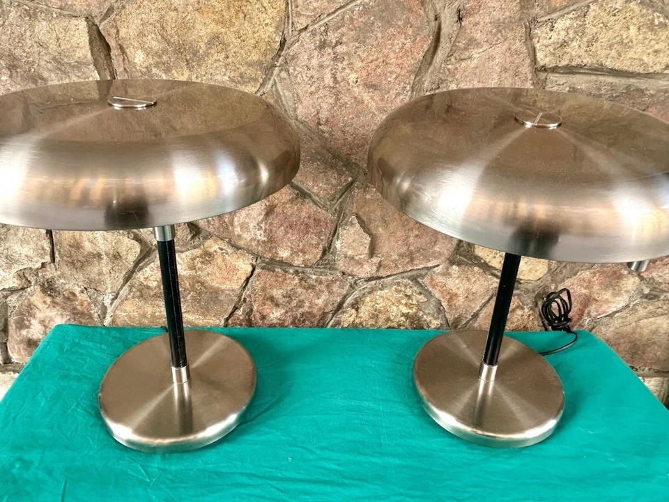 COPPIA LAMPADE GRISMO IKEA ACCIAIO E PELLE ABATJOUR STUDIO UFFICIO - Immagine 2 di 4