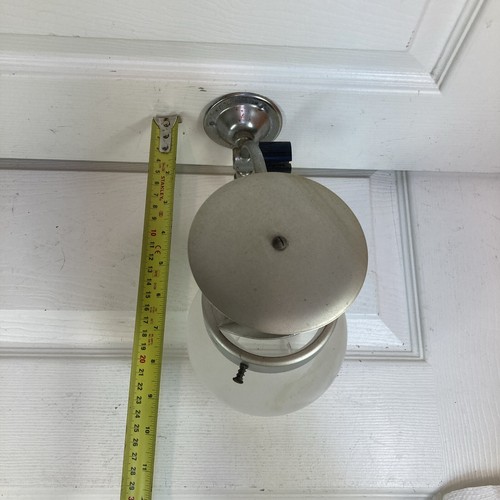 Vintage Valor MODEL G0270 Gas Light Propane W/ Pyrex Globe UNTESTED 1900 BTU - Picture 2 of 7
