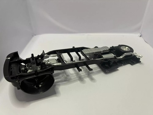 1:18 Unterboden - Ersatzteile - Spare Parts - Picture 12 of 30