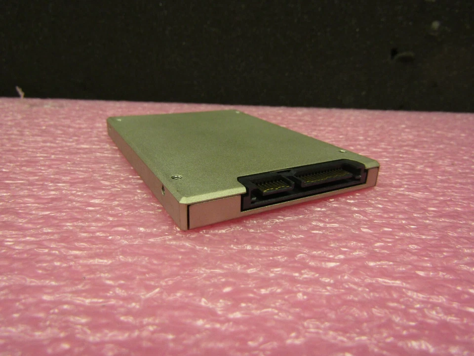 44E9197 43W7721 43W7718 SG9XCS2D 200GB 2.5" 3GBPS SSD - Image 3 of 3