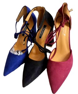 pointy toe chunky heel pump