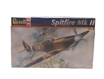 Revell Monogram 1:48 Spitfire Mk ii Aircraft Model Kit - New Sealed.