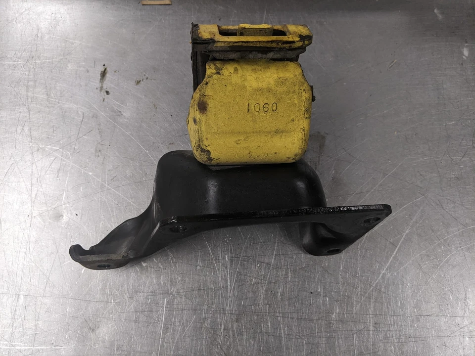 Montaje de motor derecho de Ford Explorer 2002 4,6 Foto 2 de 4