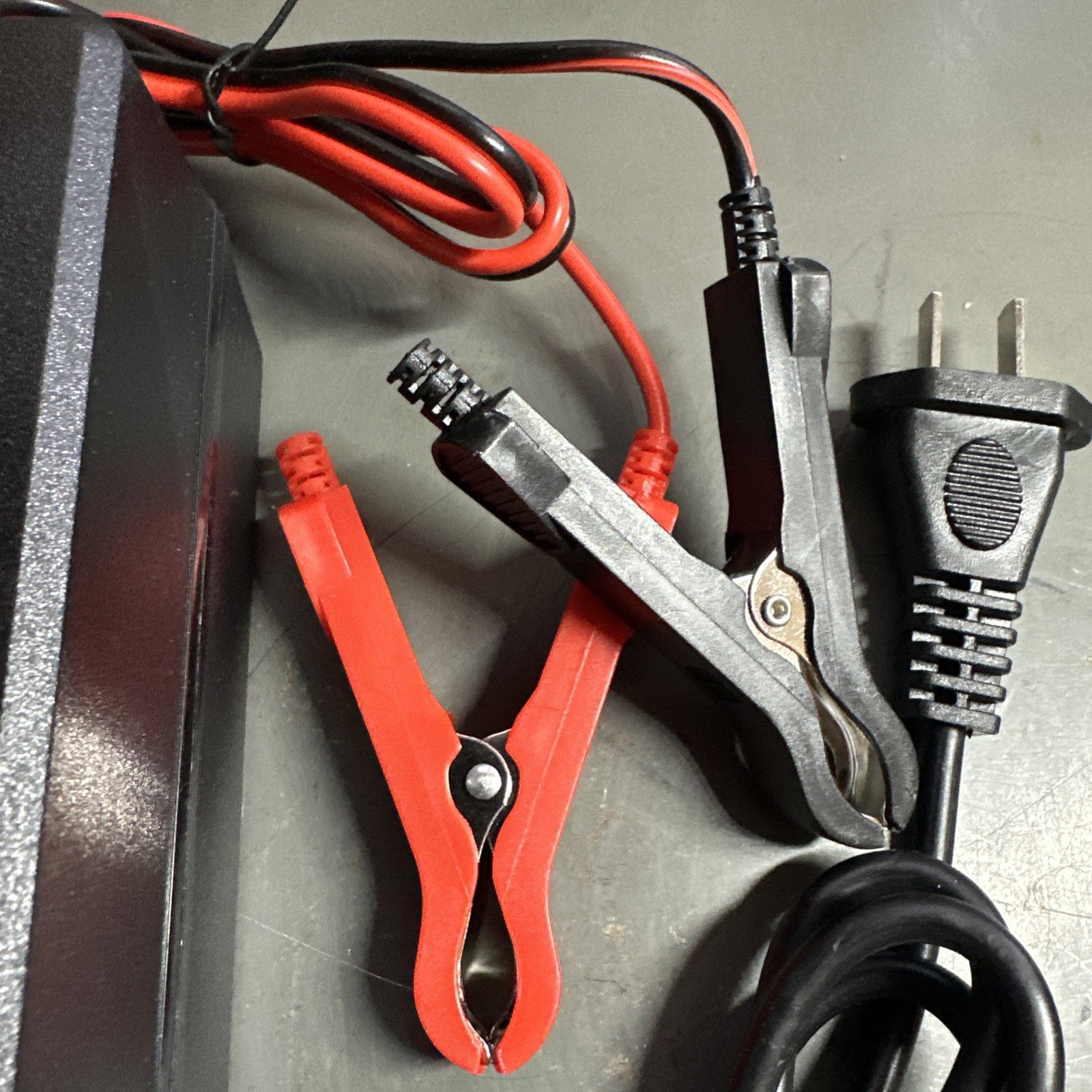 48V 10A Battery Charger for Lithium Iron Phosphate Lifepo4 Battery 58.4V 10A